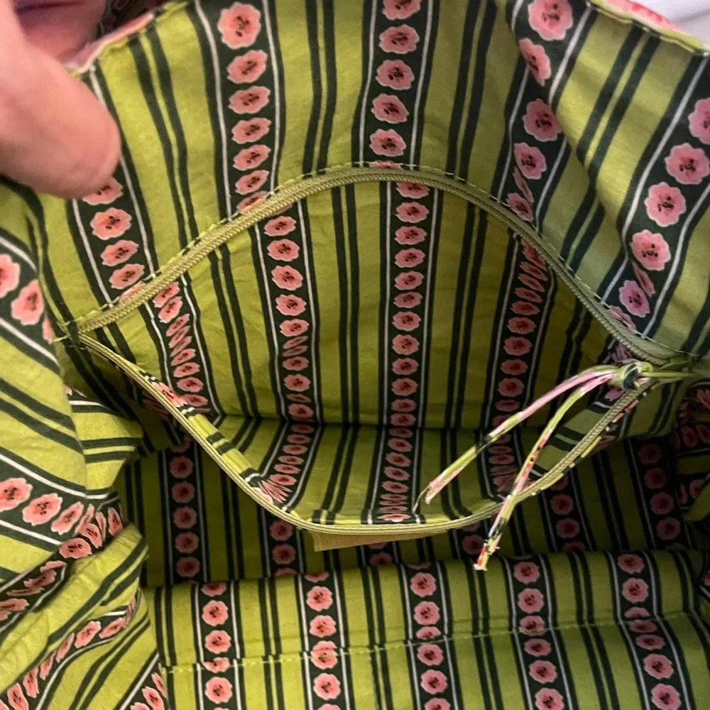 MaggiB Floral Handbag